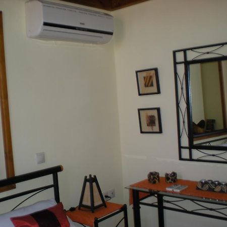 Mika'S House Chalki Town Exterior foto